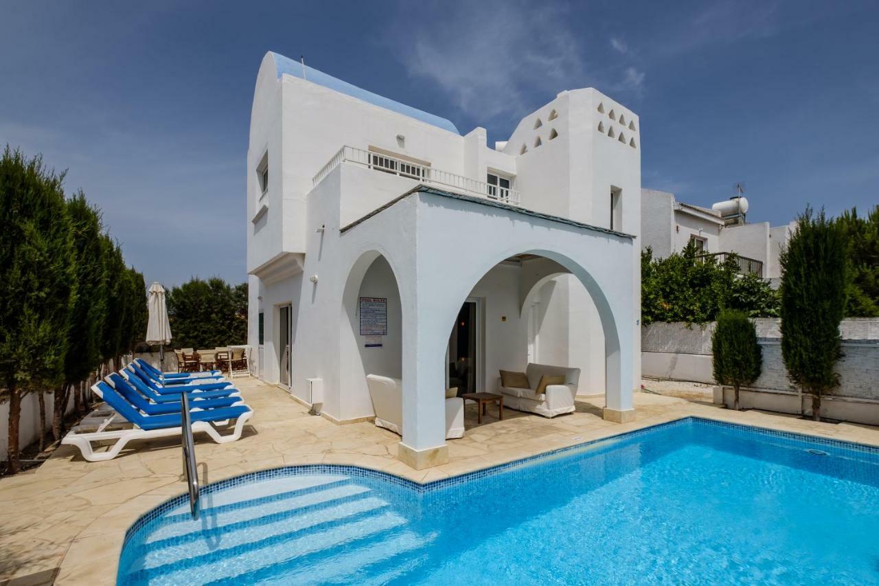 וילה Thalassines *